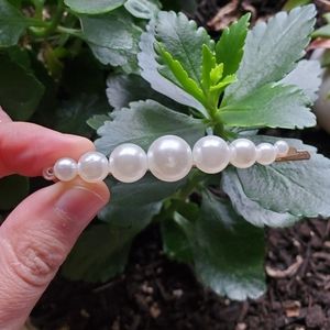 New Gold Faux Pearl Hair Clip